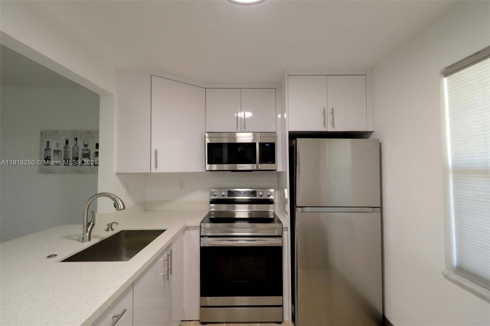 Tamarac, FL 33321,9300 Lime Bay Blvd #102