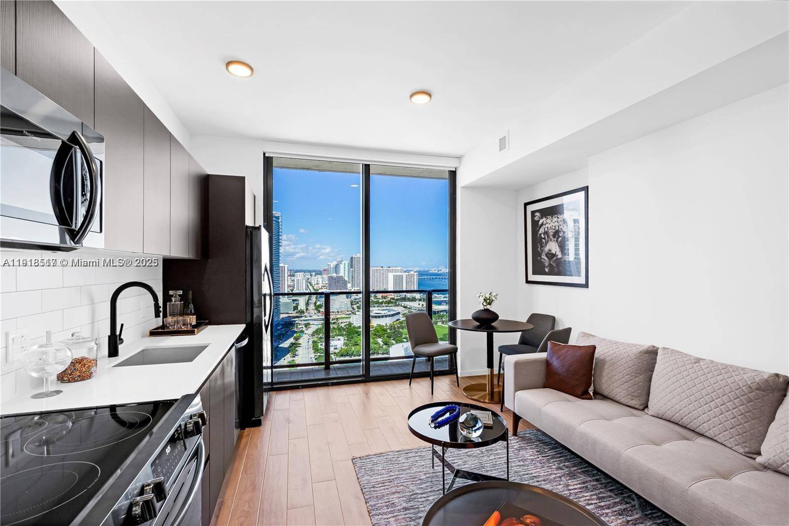 Miami, FL 33132,398 NE 5th St #3406