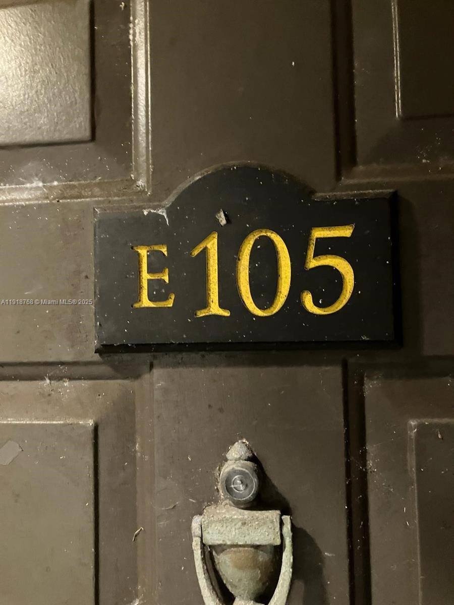 Pompano Beach, FL 33069,4025 W Mcnab Rd #E105