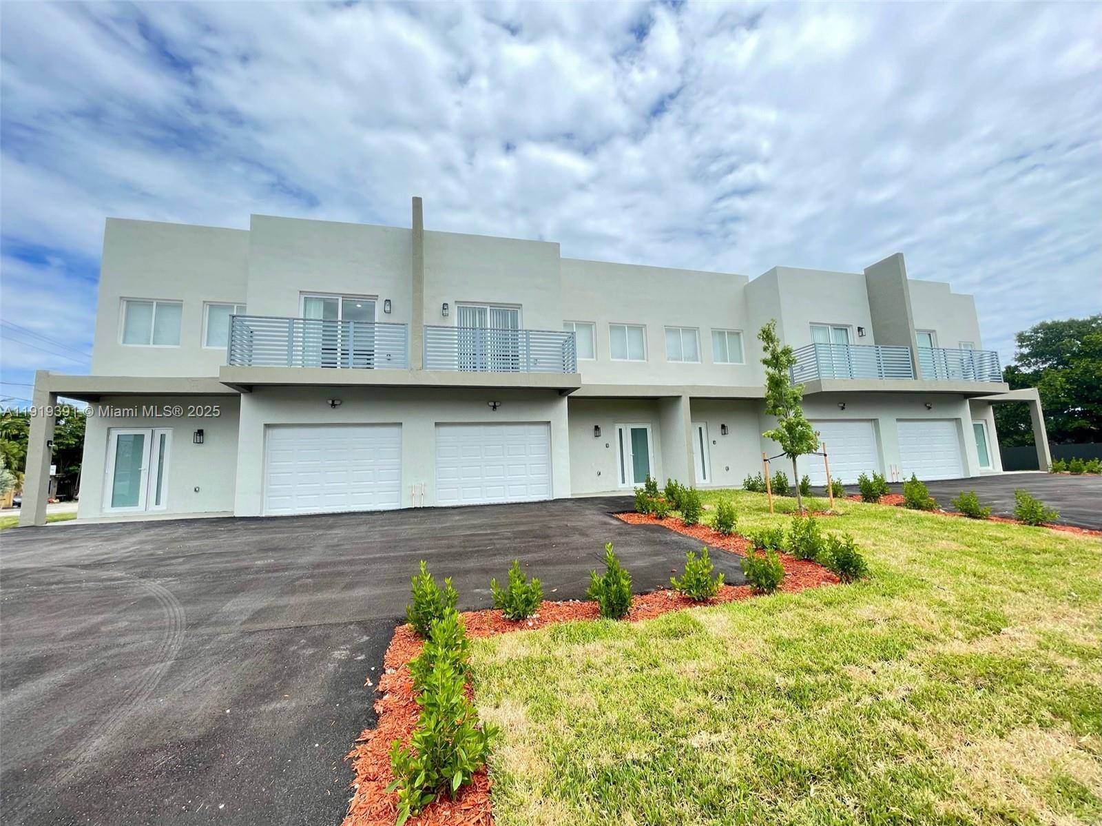 Hallandale Beach, FL 33009,116 NW 10th St #A