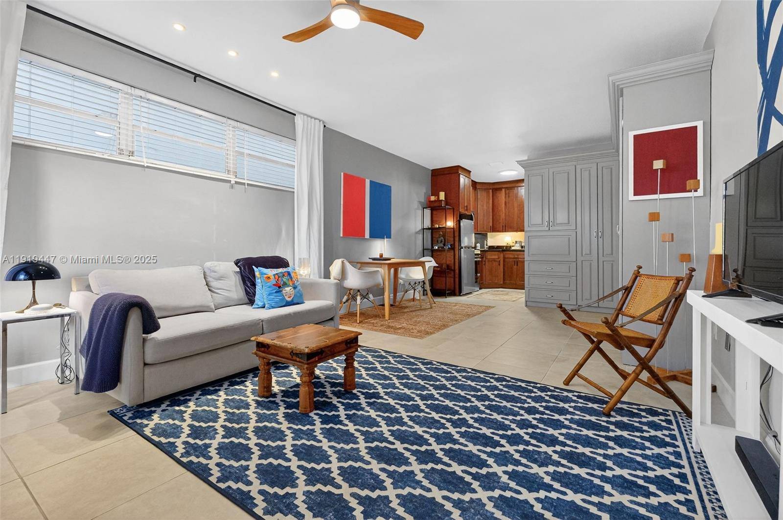 Miami Beach, FL 33140,2445 Lake Pancoast Dr #4