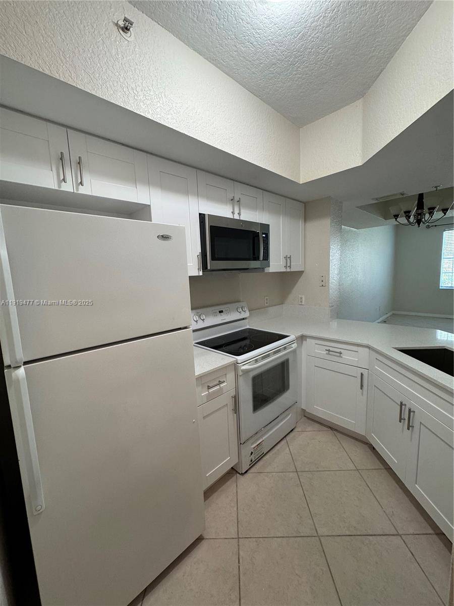 Sunrise, FL 33325,775 SW 148th Ave #1606