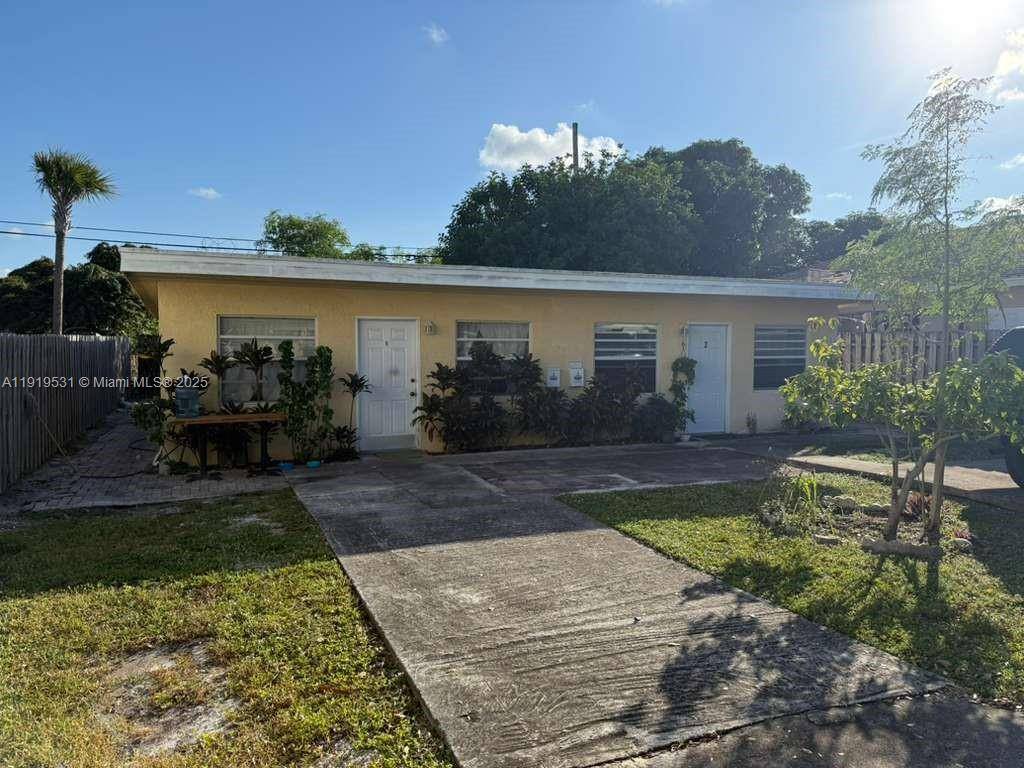 Pompano Beach, FL 33064,390 NE 30th St
