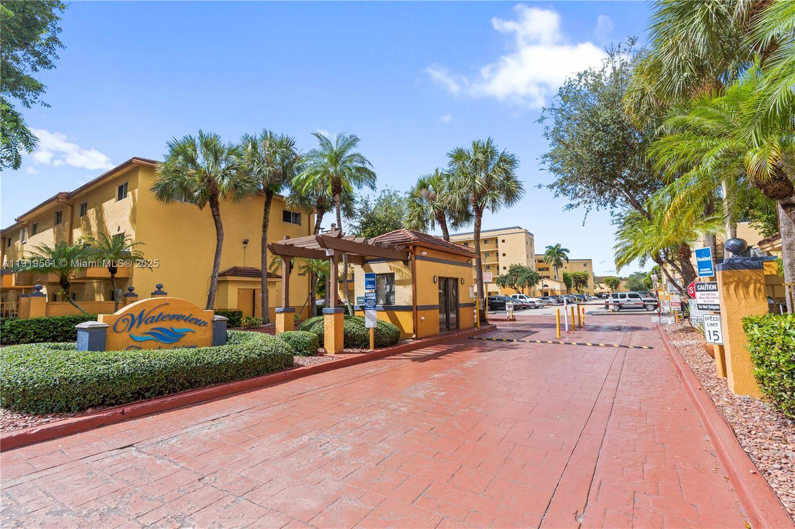 Miami, FL 33193,14900 SW 82nd Ter #14-104