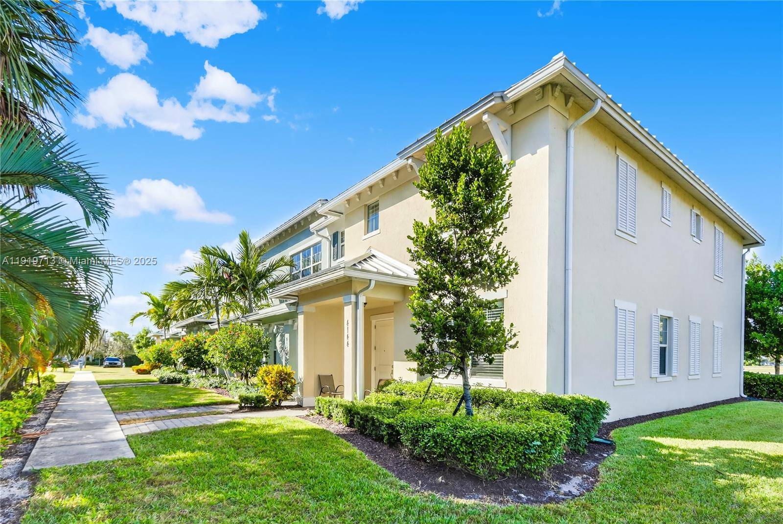 Hollywood, FL 33021,4144 Greenway Dr #4144