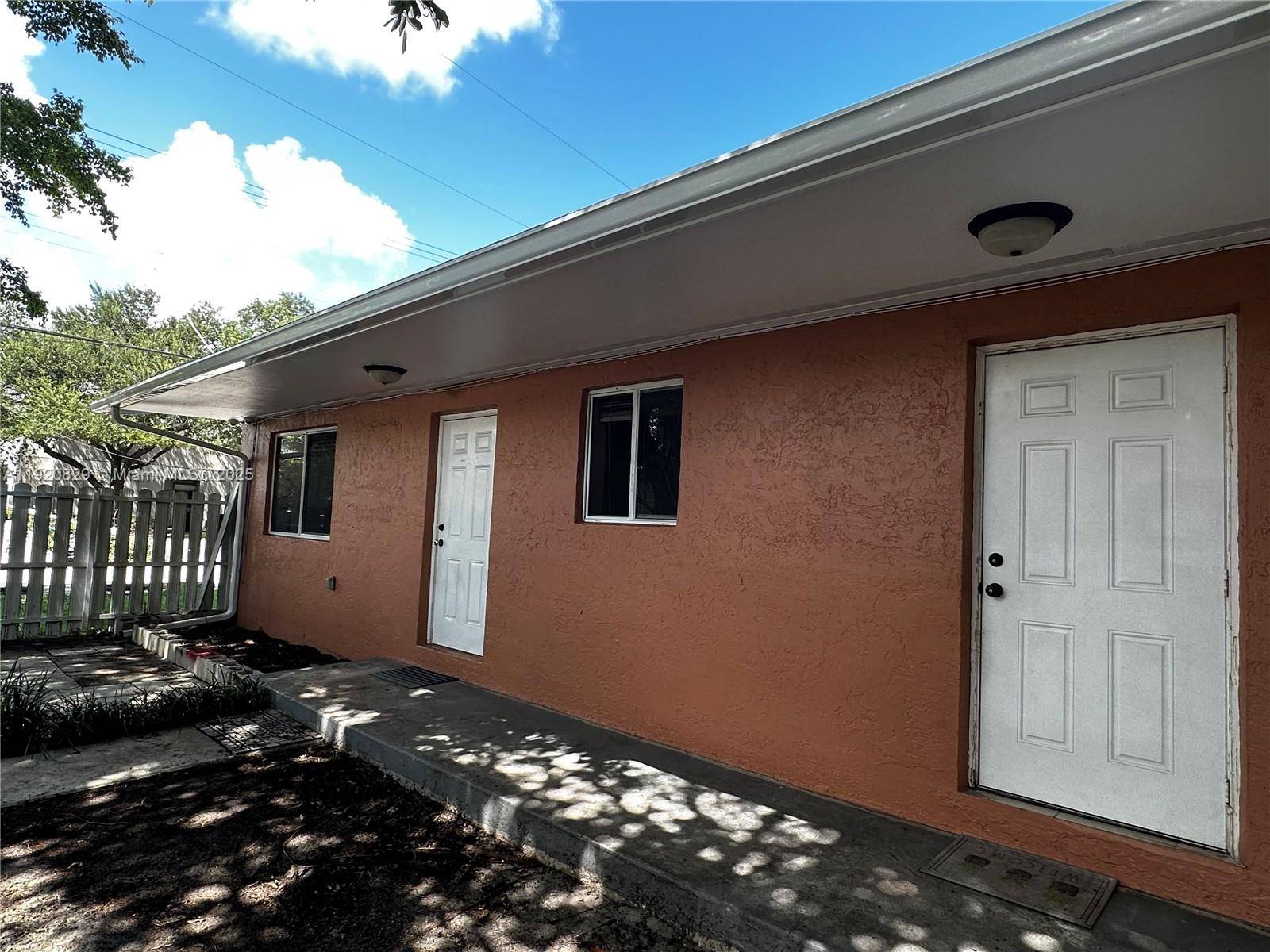 Miami, FL 33150,566 NW 95th St #566