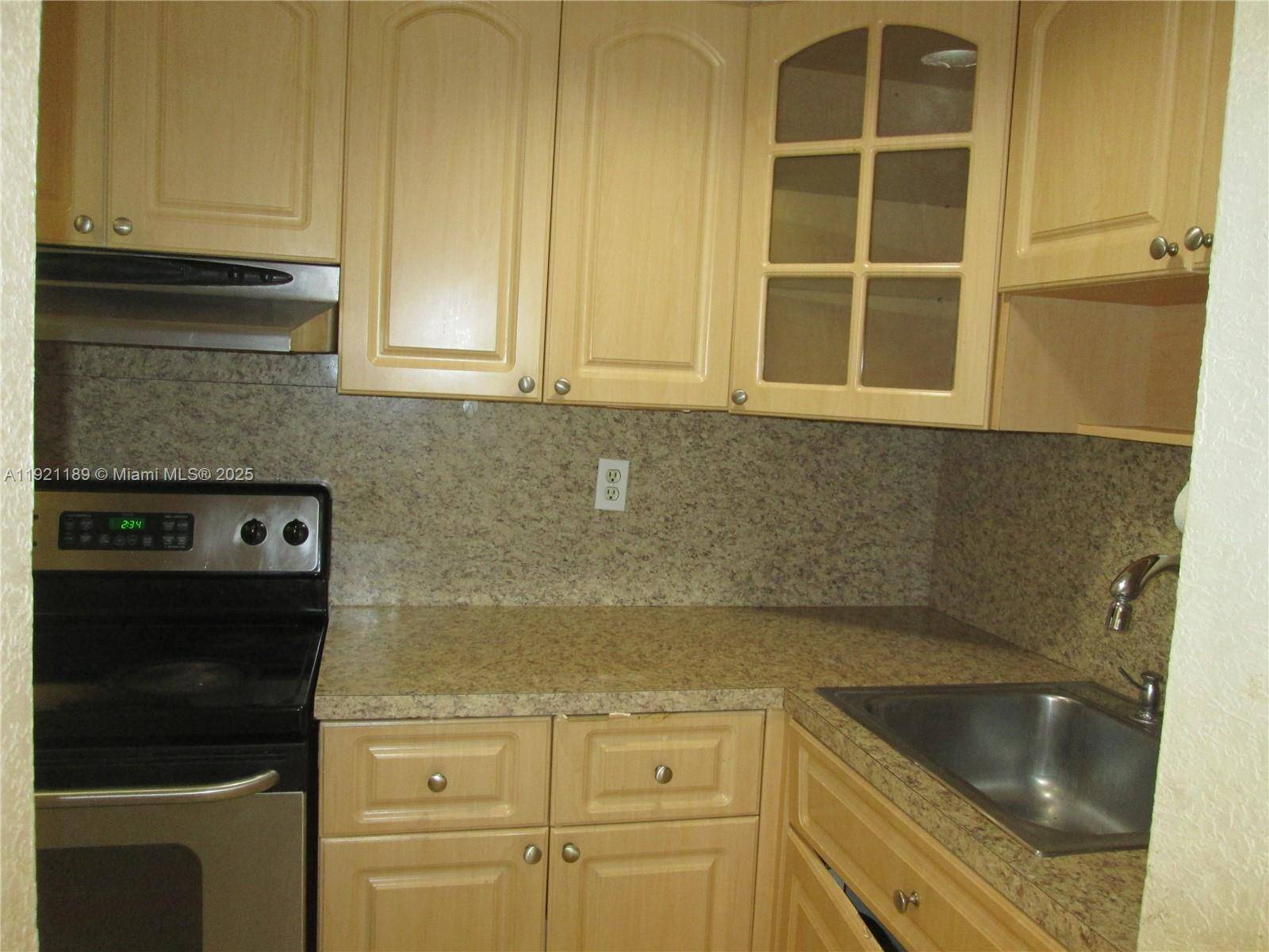 Hialeah, FL 33014,8001 W 6th Ave #O