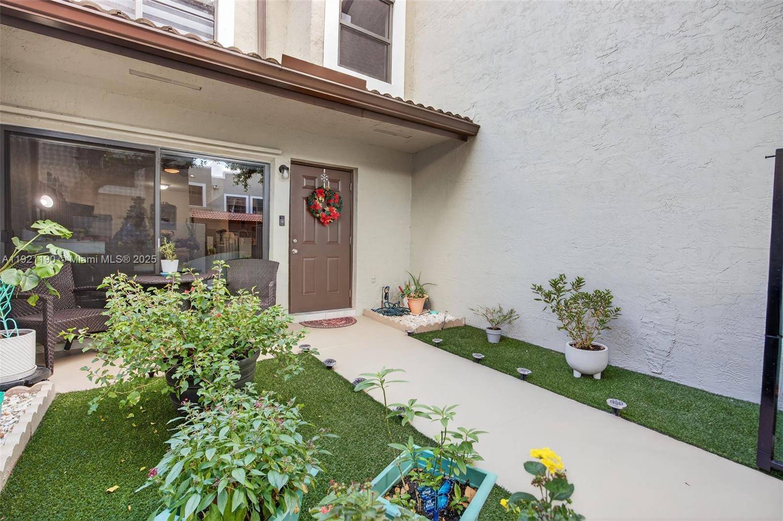 Miami, FL 33196,10425 SW 154th Ct #6