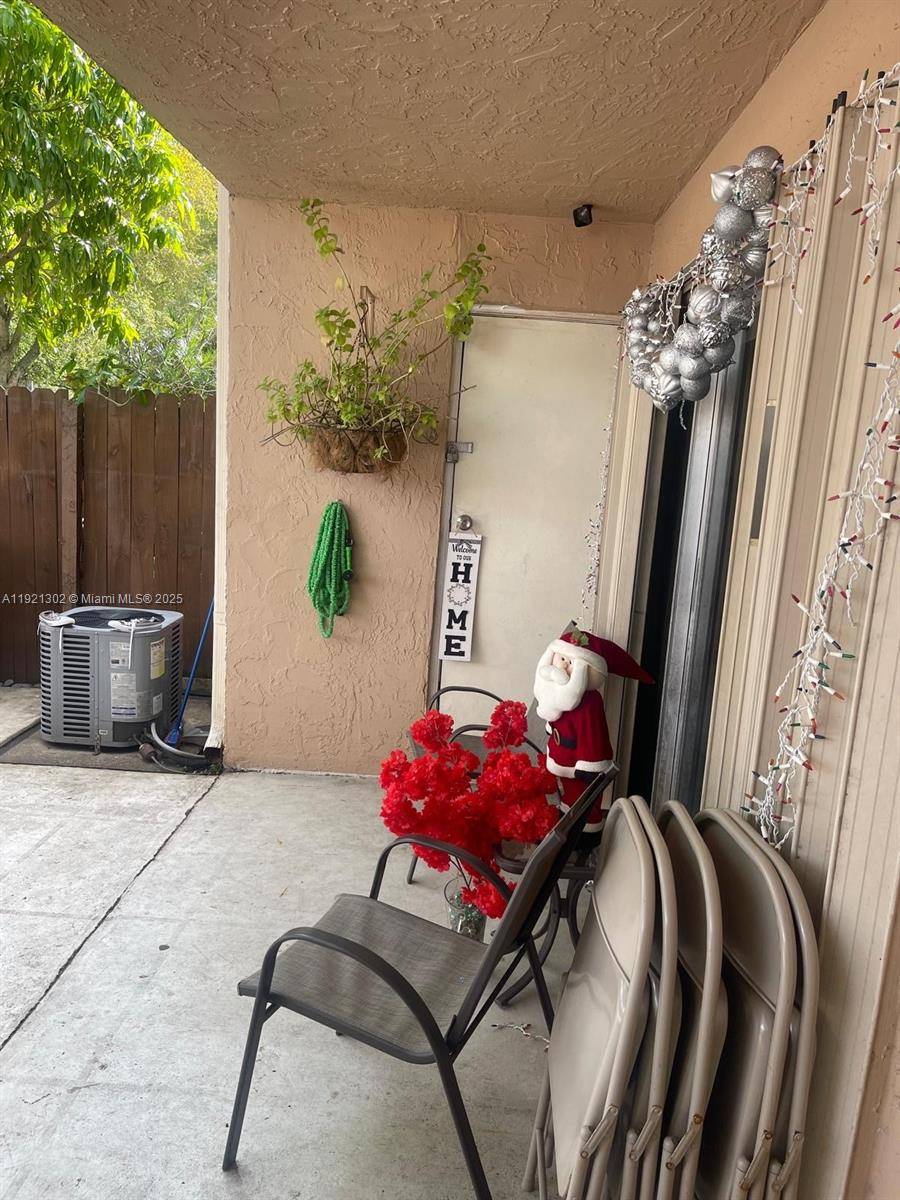 Miami, FL 33193,8400 SW 154th Cir Ct #716