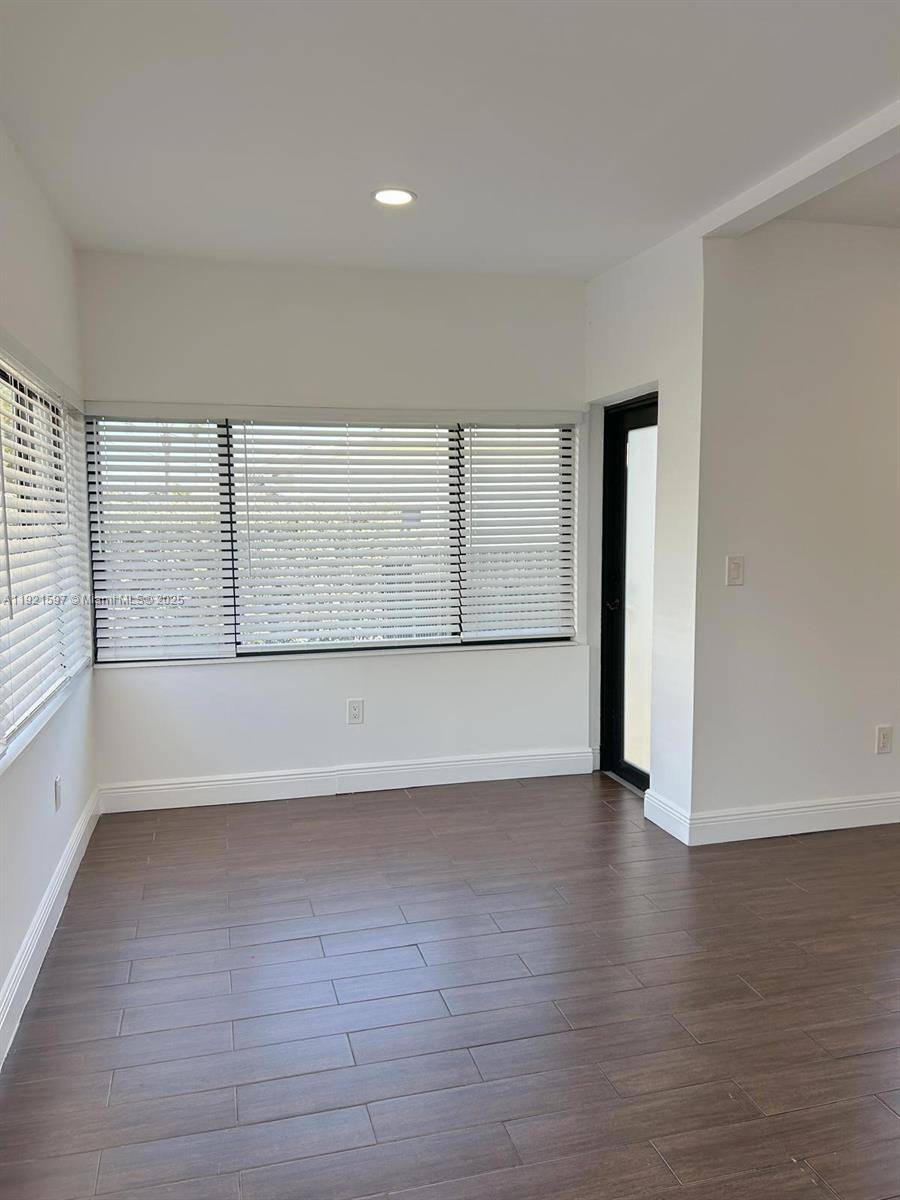 Miami, FL 33144,5790 SW 5th St