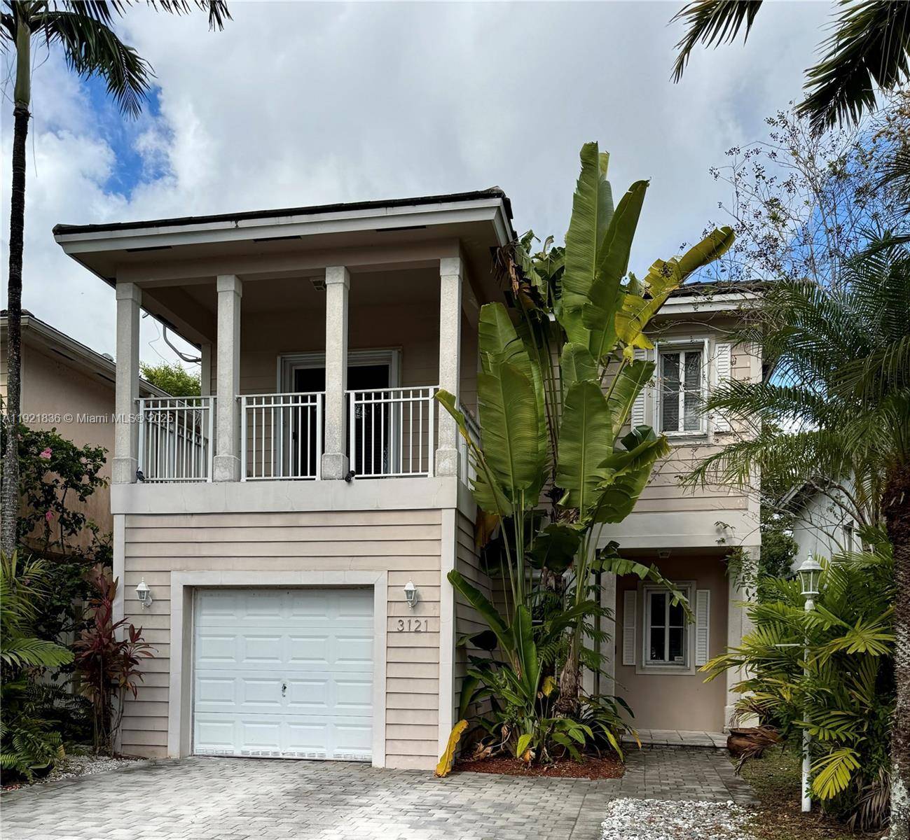 Homestead, FL 33033,3121 SE 2nd Dr