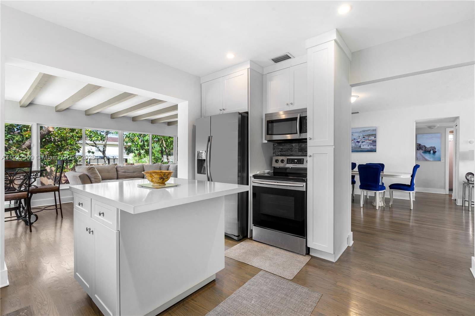 Miami, FL 33155,7915 SW 23rd St