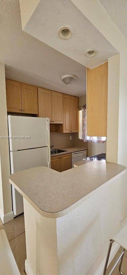 Hallandale Beach, FL 33009,110 SE 2nd St #306