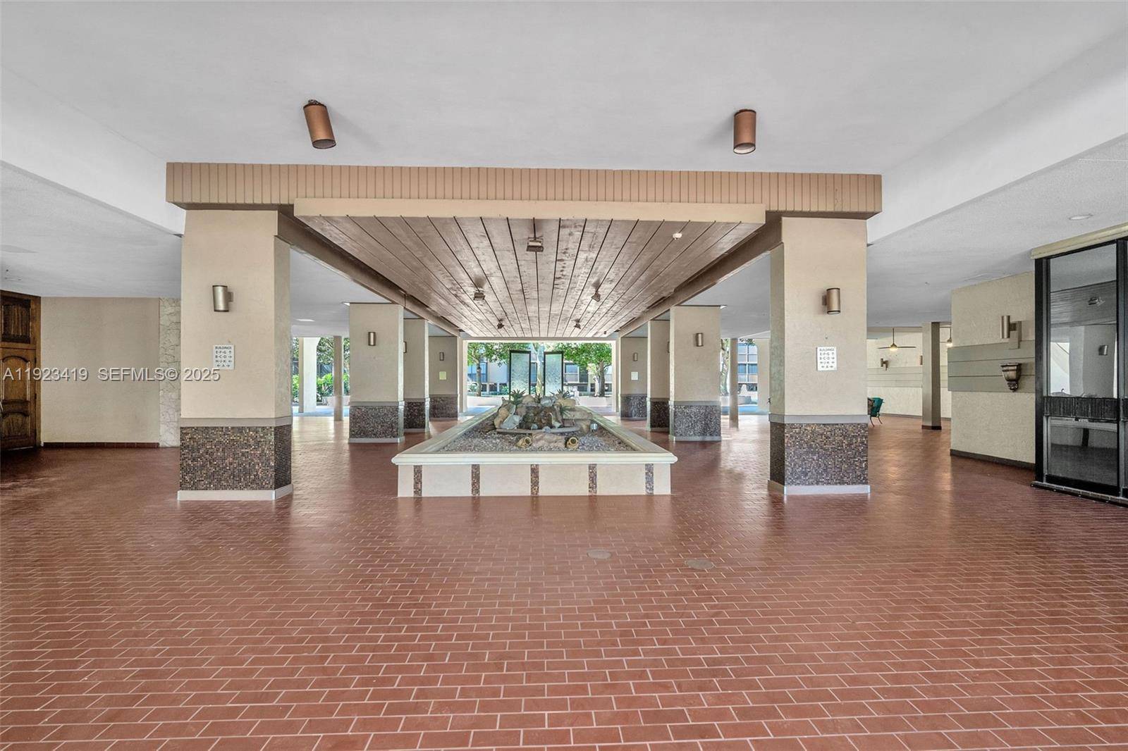 Hollywood, FL 33021,2818 N 46th Ave #K689