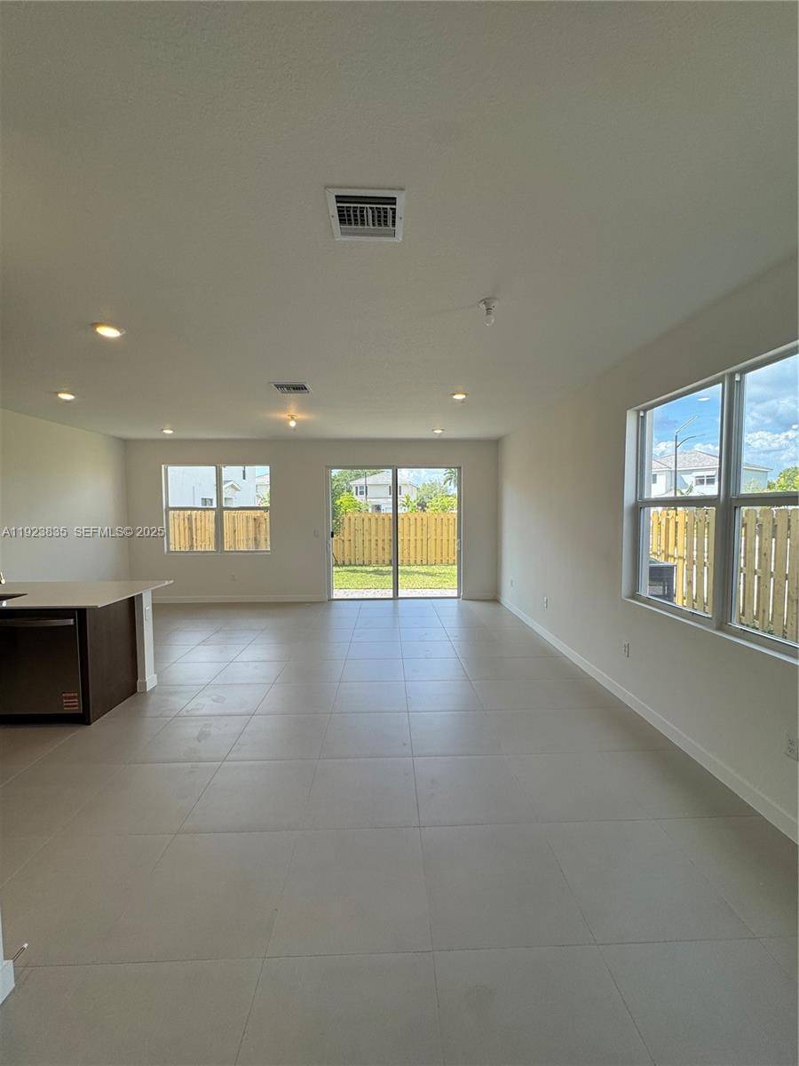 Homestead, FL 33033,196 NE 13th Ter #0