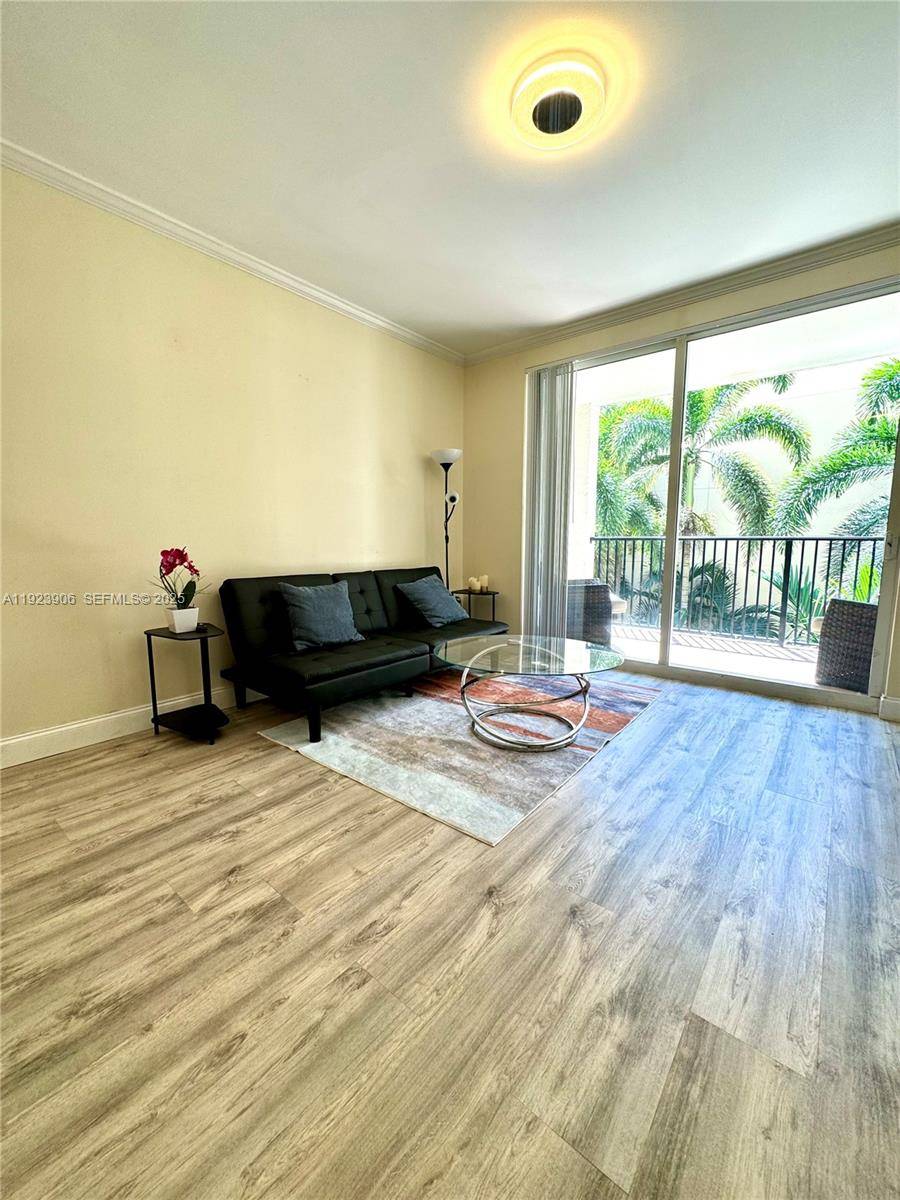 Sunny Isles Beach, FL 33160,17150 N Bay Rd #2419