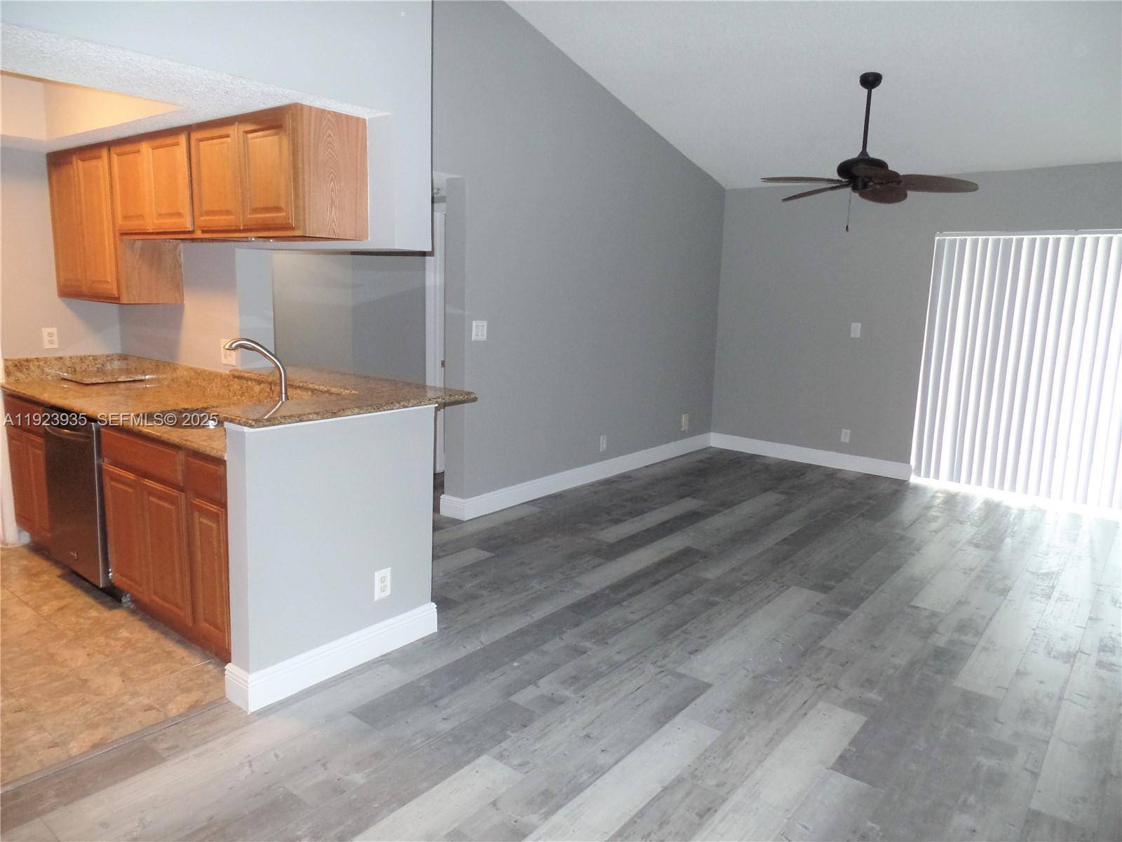 Tamarac, FL 33319,5612 Rock Island Rd #151