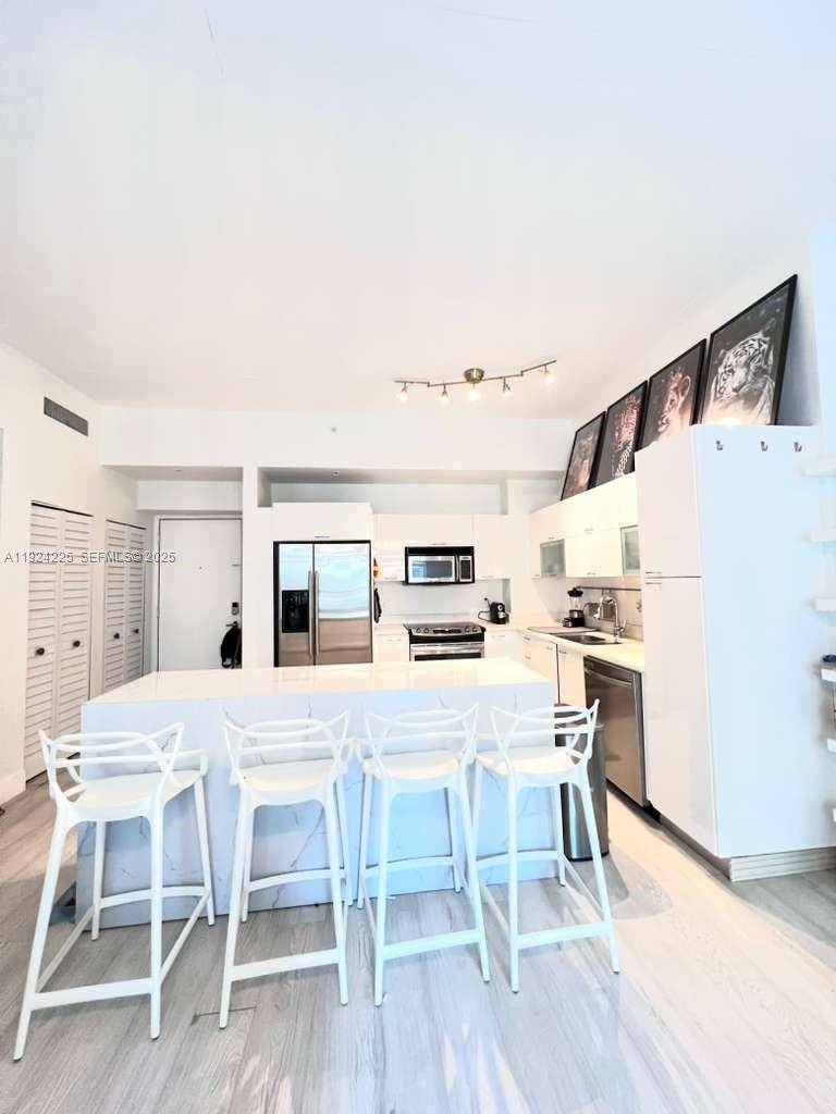 Miami, FL 33132,133 NE 2nd Ave #208