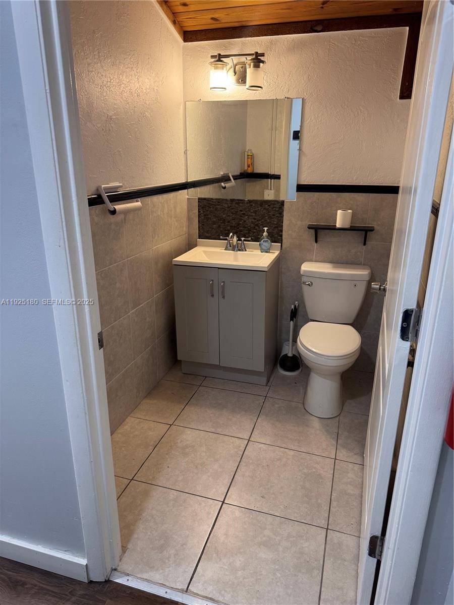 Tamarac, FL 33321,7901 W Mcnab Rd #A-2