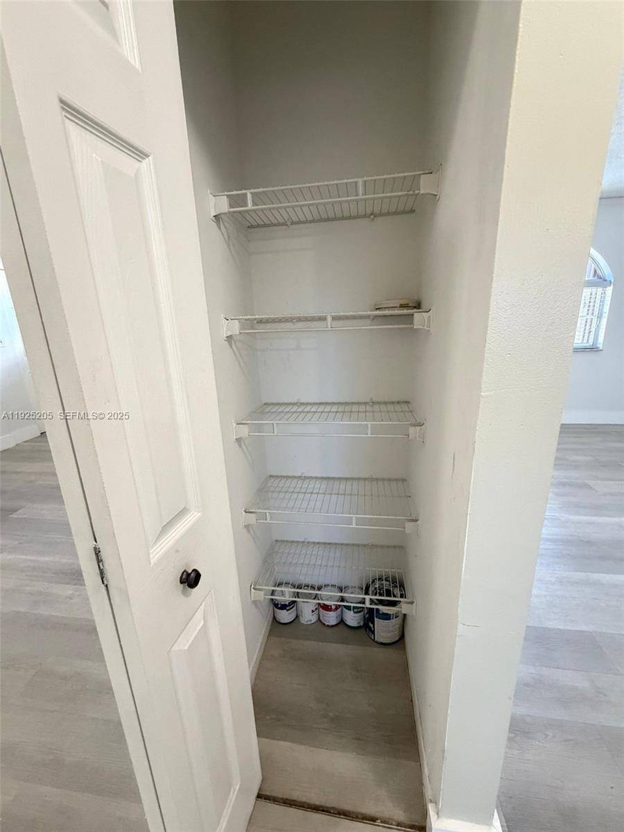 Hialeah, FL 33018,3375 W 76th St #211