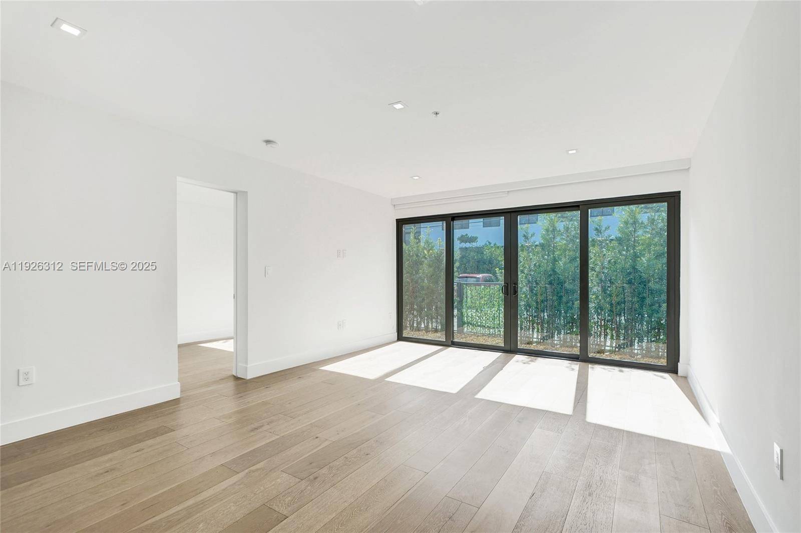 Key Biscayne, FL 33149,200 Sunrise Dr #200A