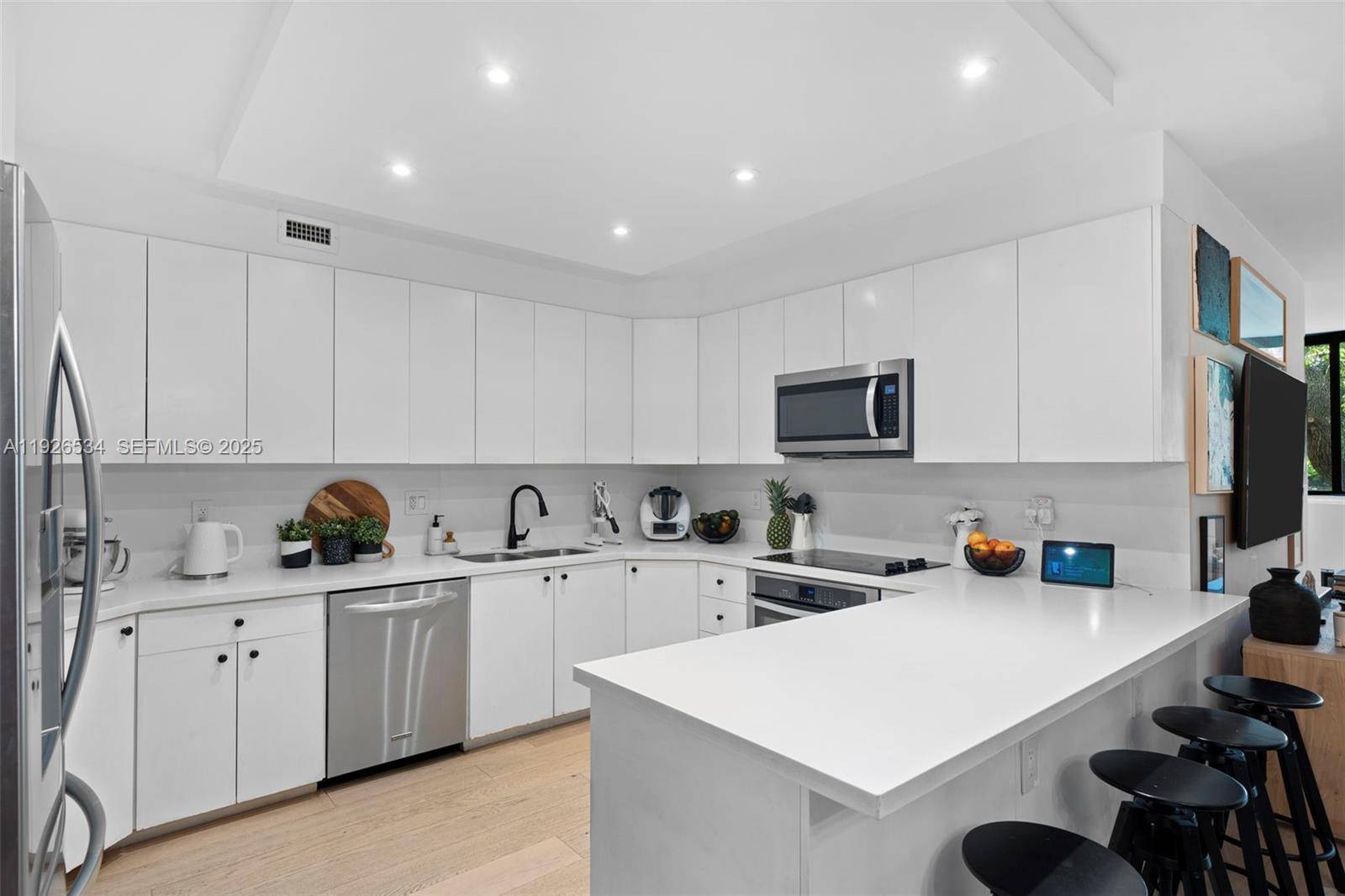 Key Biscayne, FL 33149,141 Crandon Blvd #237