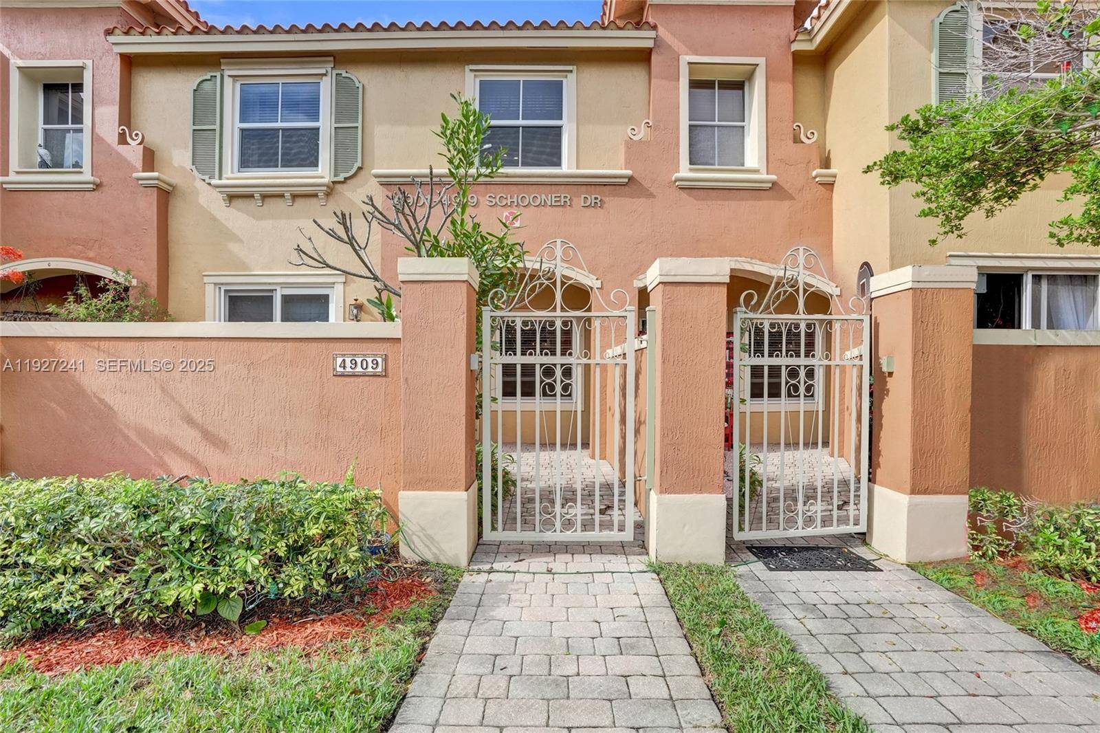 Fort Lauderdale, FL 33312,4909 Schooner Drive