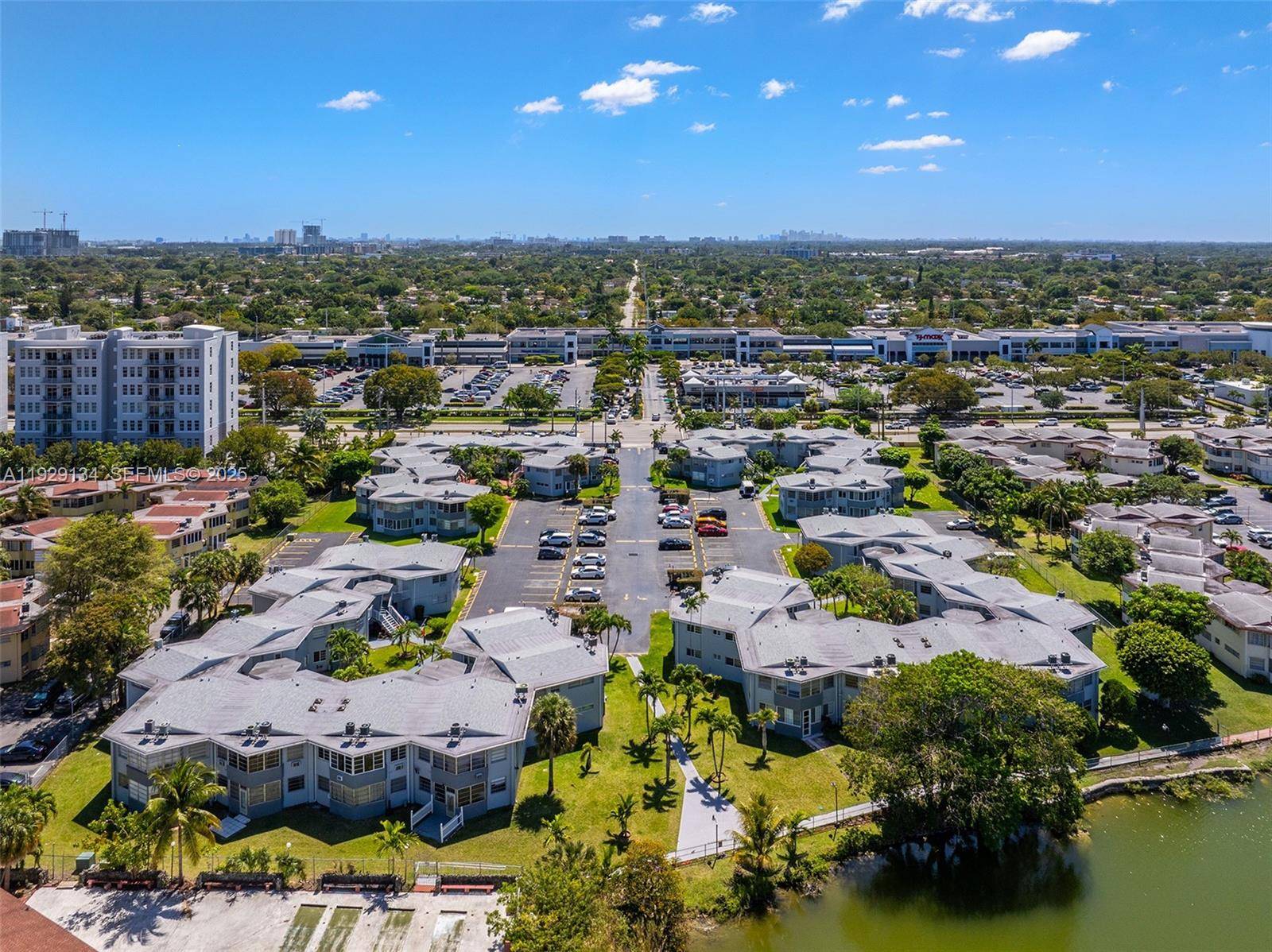 Miami, FL 33179,1667 NE Miami Gardens Dr #145