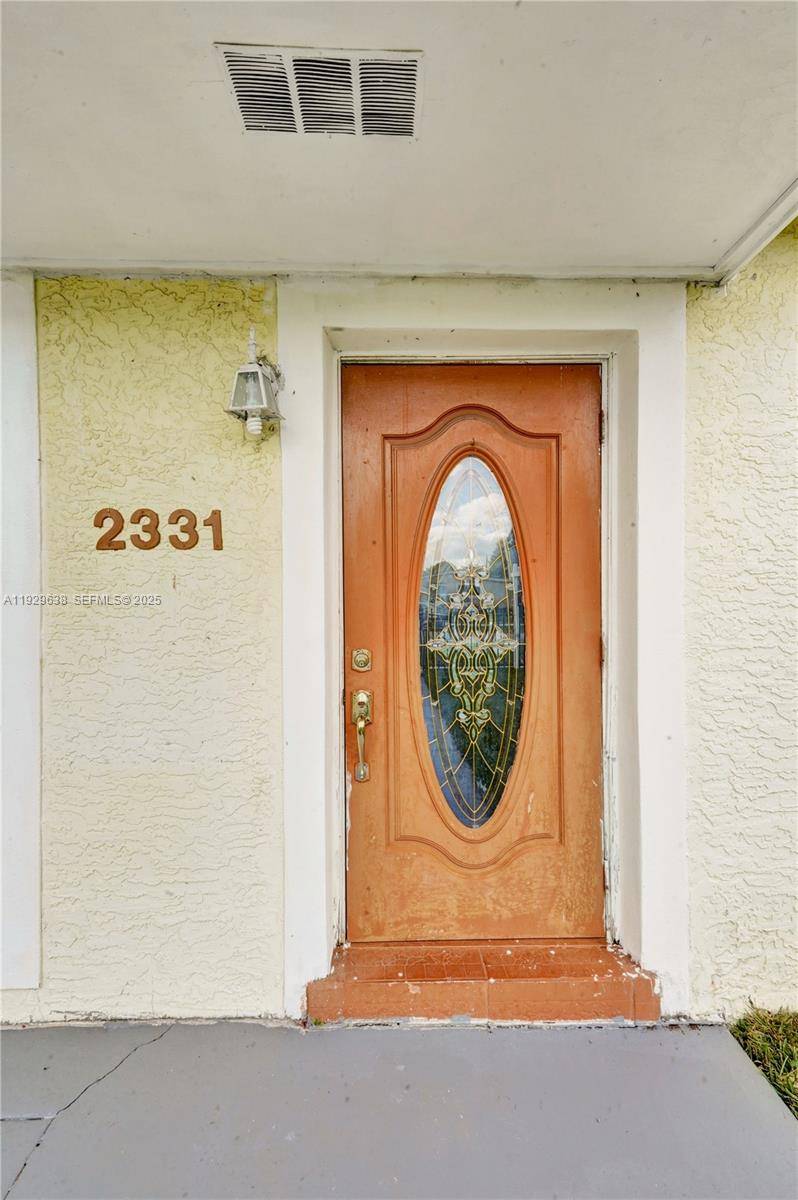 Miami Gardens, FL 33056,2331 NW 191st St