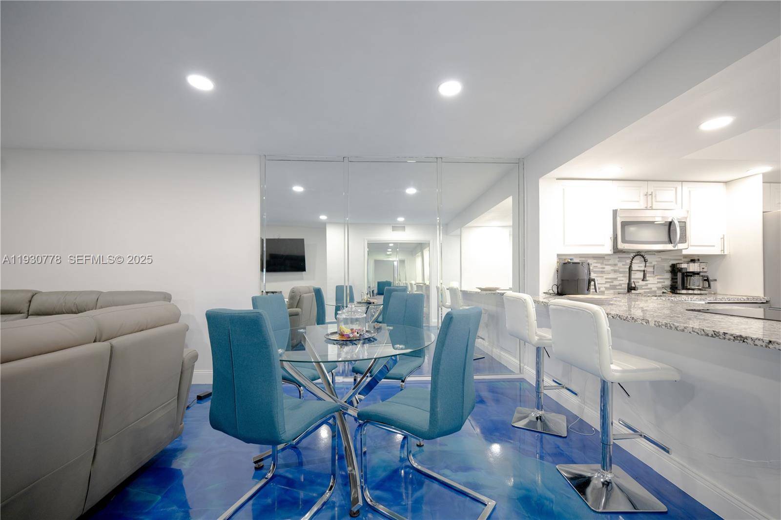 Miami, FL 33179,1551 NE Miami Gardens Dr #225