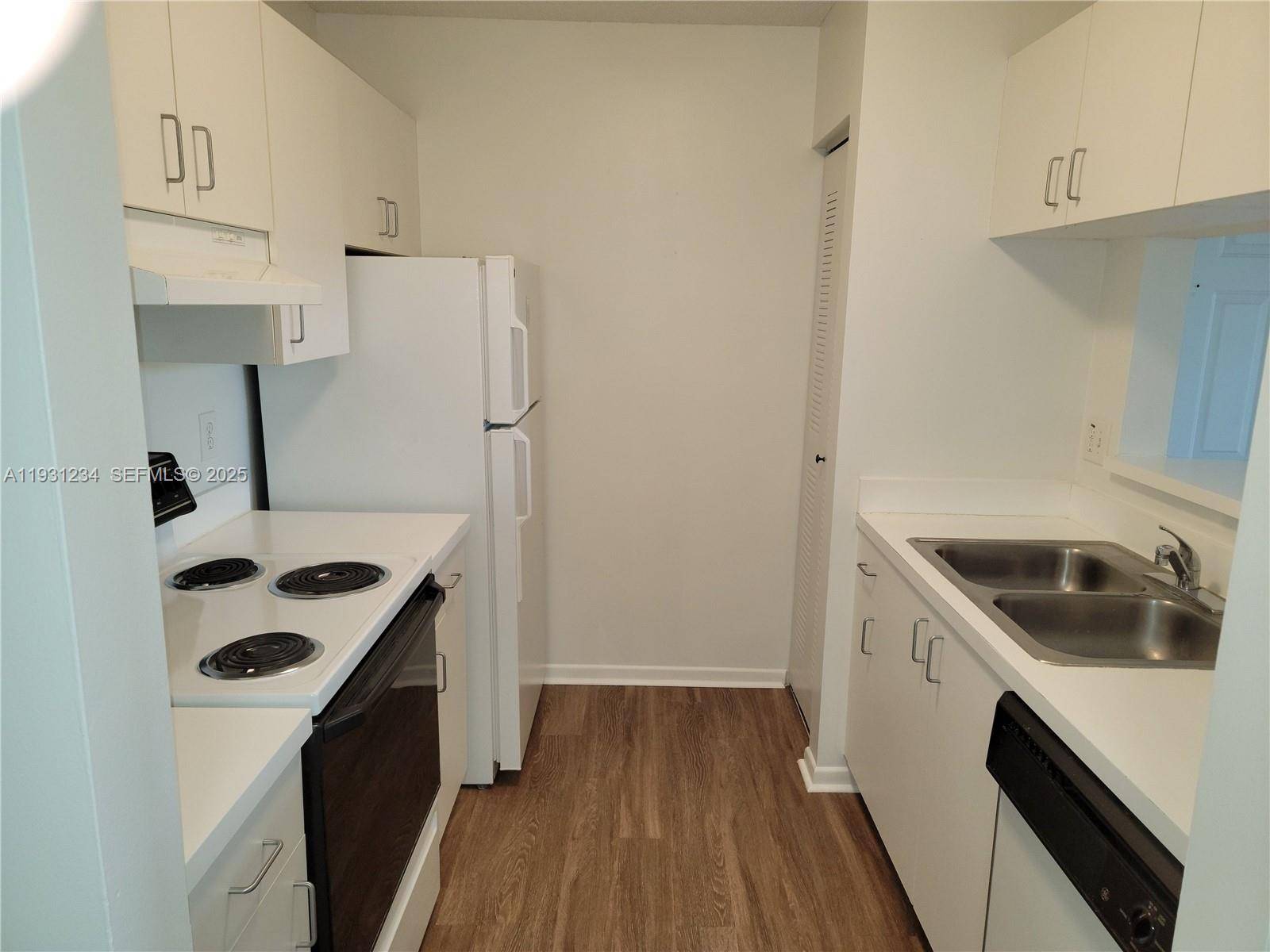 West Palm Beach, FL 33409,1701 Village Blvd #205