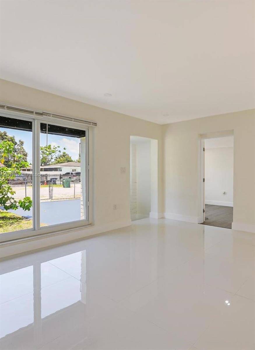 Miami, FL 33168,851 NW 146th St