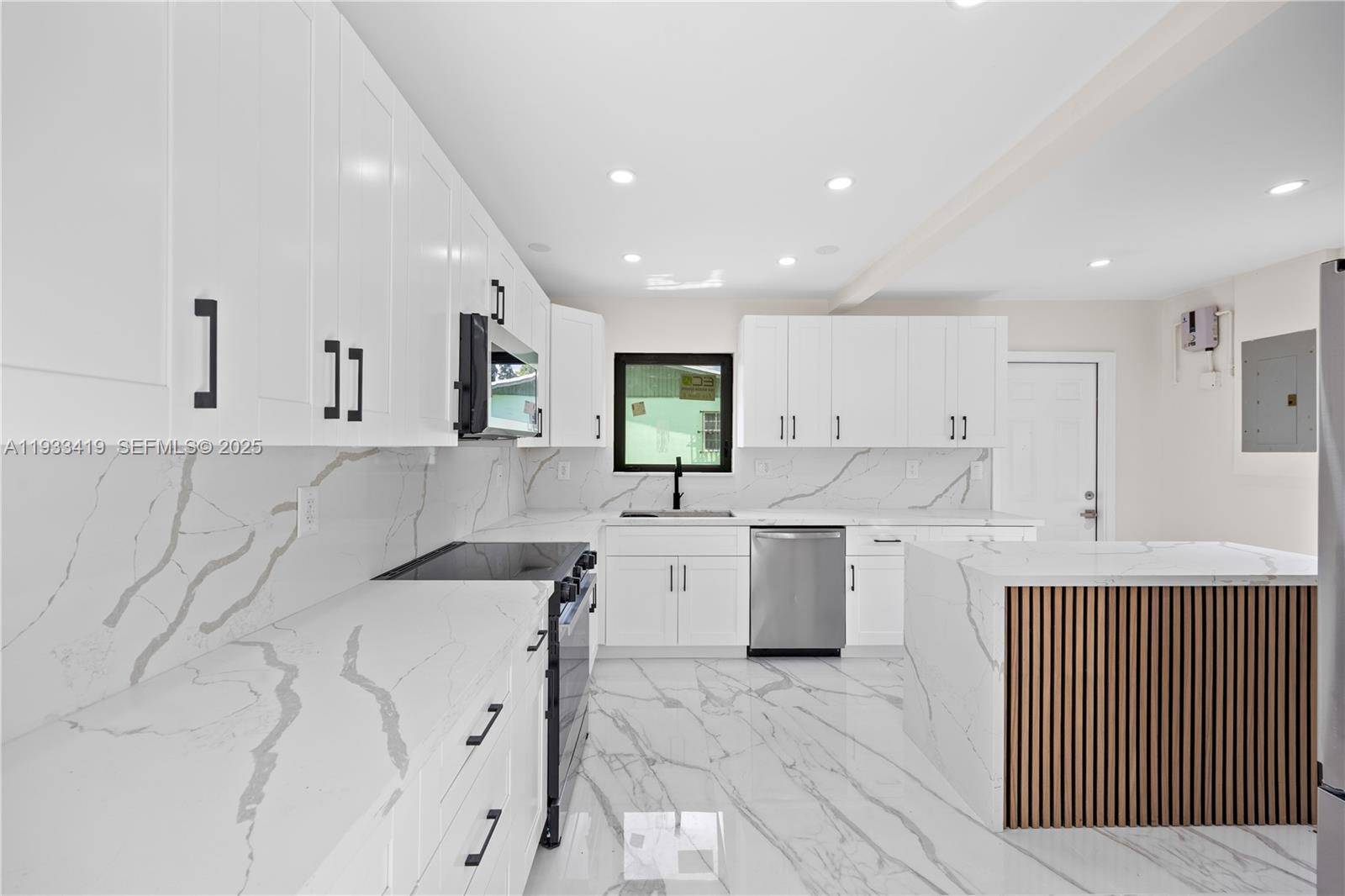 Miami Gardens, FL 33055,3850 NW 188th St