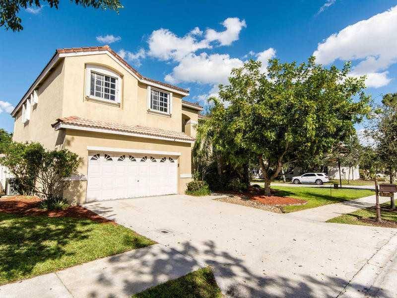 Weston, FL 33326,172 CAMERON DR