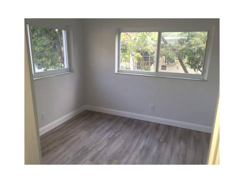 North Miami, FL 33161,535 NE 133 ST