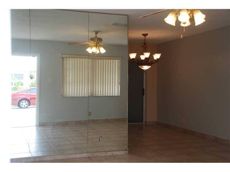 Margate, FL 33063,6985 NW 11 CT