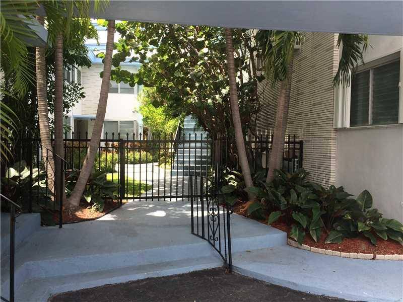 Bay Harbor Islands, FL 33154,10006 E BAY HARBOR DR #11