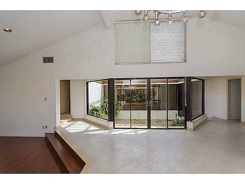 Miami, FL 33143,7835 SW 85 CT