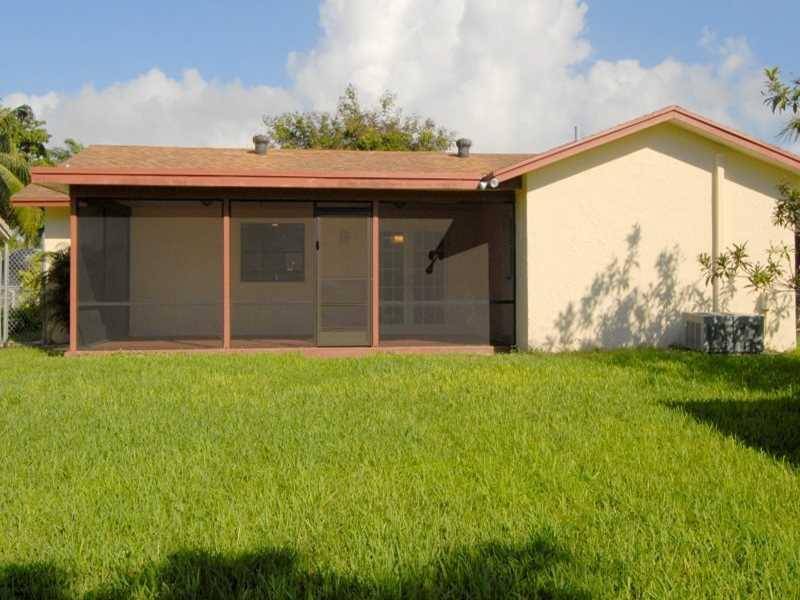 Dania Beach, FL 33004,634 NE 2ND PL