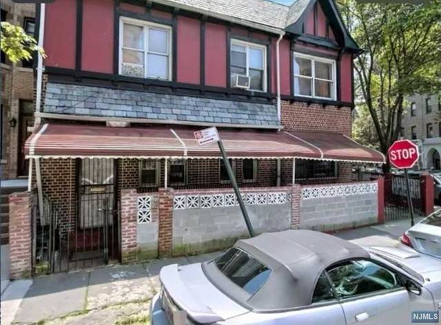 Brooklyn, NY 11226,2 Stephens CT