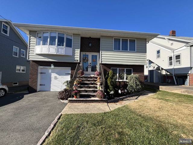 Carlstadt, NJ 07072,538 3rd ST