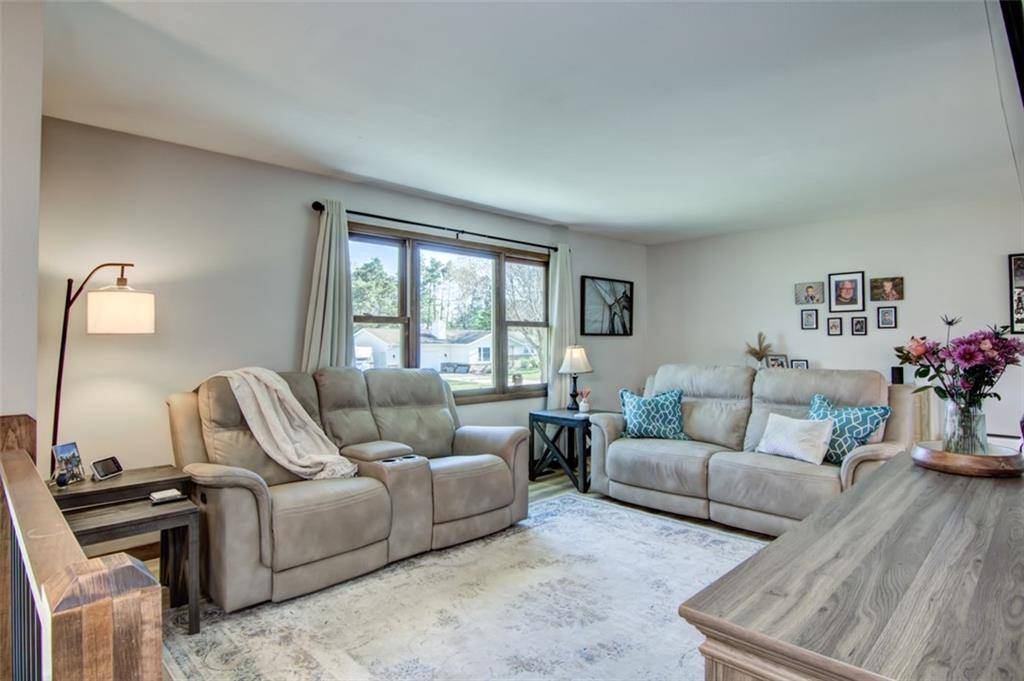 Eau Claire, WI 54701,1413 Dogwood Drive