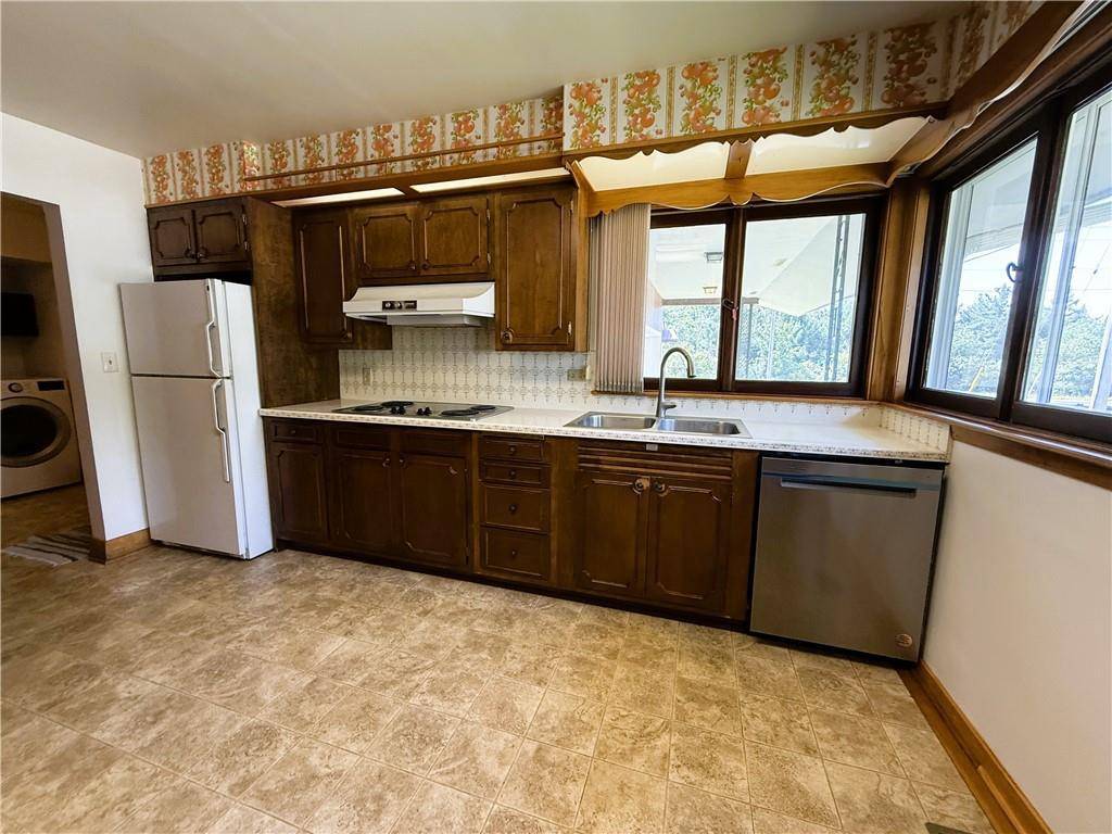 Bruce, WI 54819,616 3rd Street
