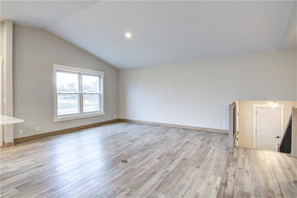 Eau Claire, WI 54701,2231 Meadow Lane