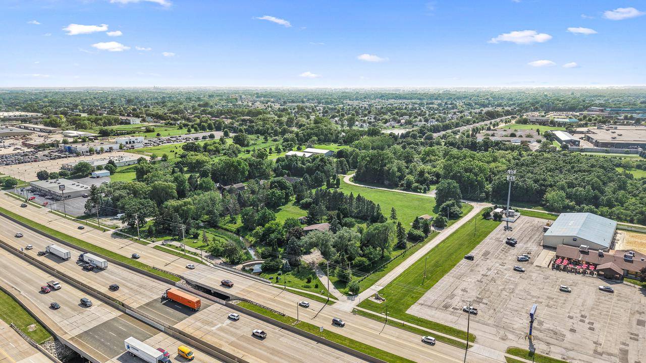 Oshkosh, WI 54904,765 N Washburn STREET