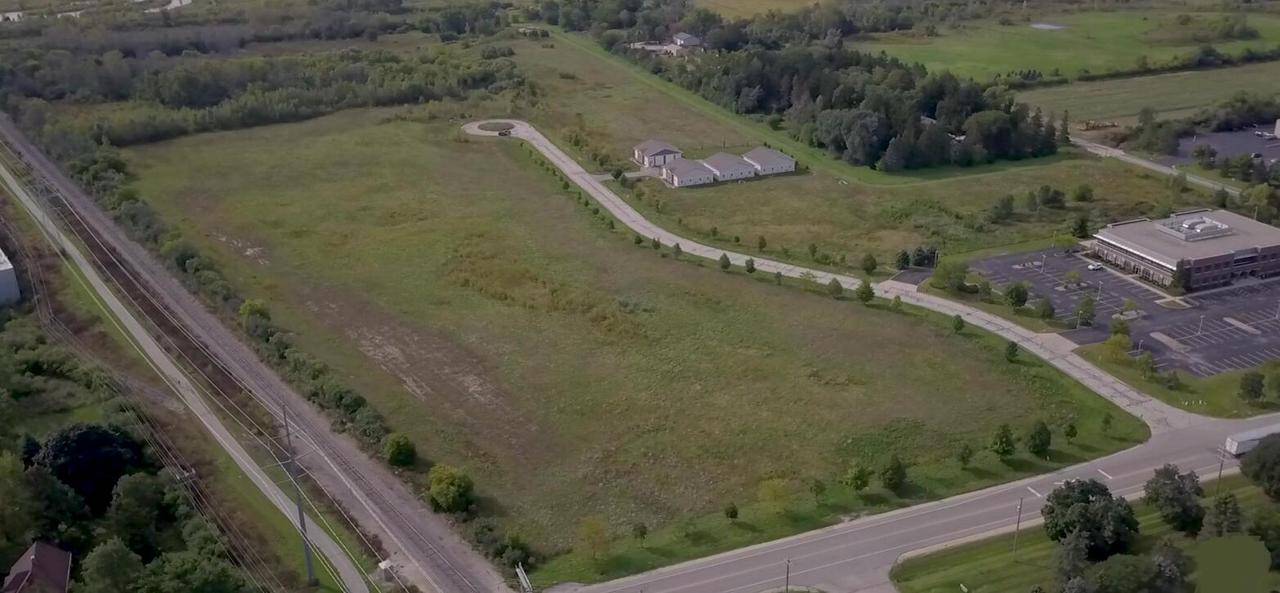 Mequon, WI 53092,10325 N BALDEV COURT #Lot 4