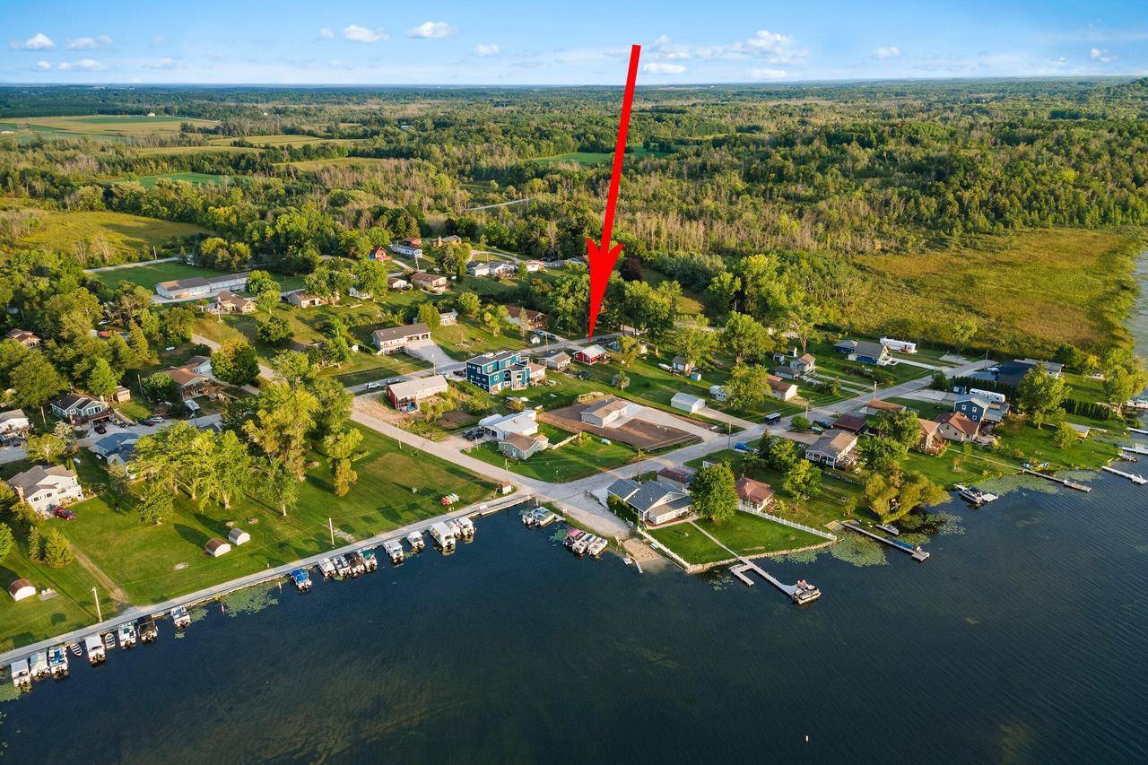 Cascade, WI 53011,N3924 Sunny Slope AVENUE