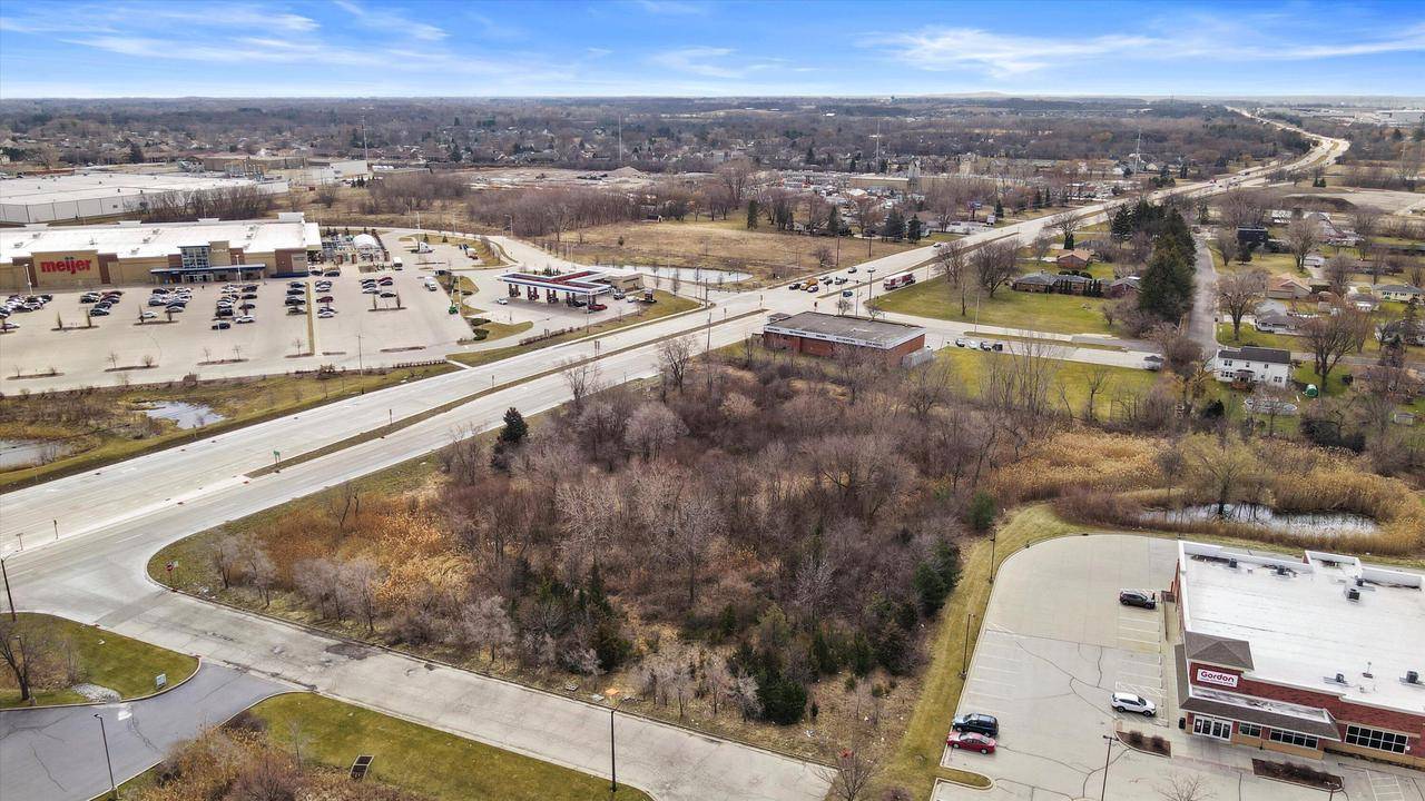 Kenosha, WI 53142,7626 GREEN BAY ROAD