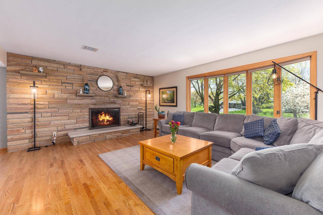 Elm Grove, WI 53122,12650 Wrayburn ROAD