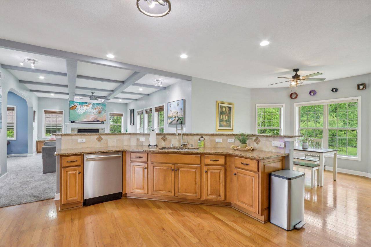 Menomonee Falls, WI 53051,N62W13520 Sunburst DRIVE